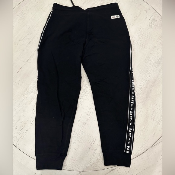 Chicago Blackhawks DKNY Sport Women’s Black Brooke Jogger Pants Size L - Picture 3 of 9